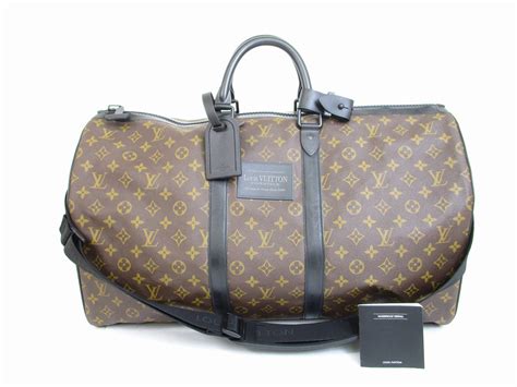 louis vuitton gym bag price.